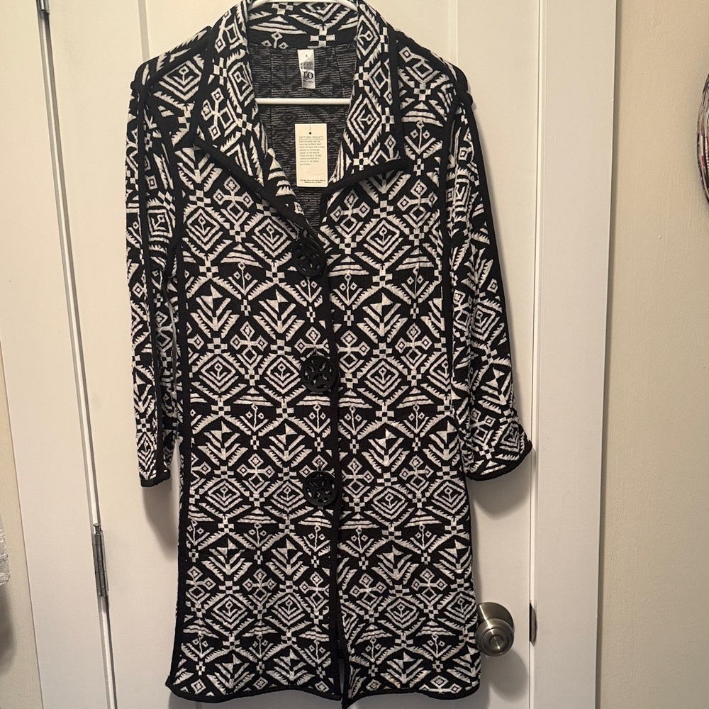 Thomas & Olivia Black and White Long Cardigan size S NWT